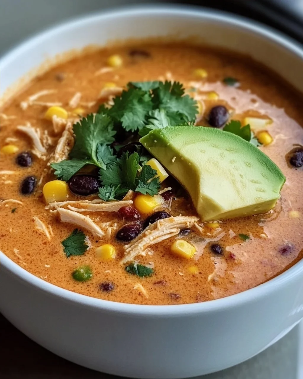 Cremige Hähnchen-Enchilada-Suppe: Ein Genuss für alle!