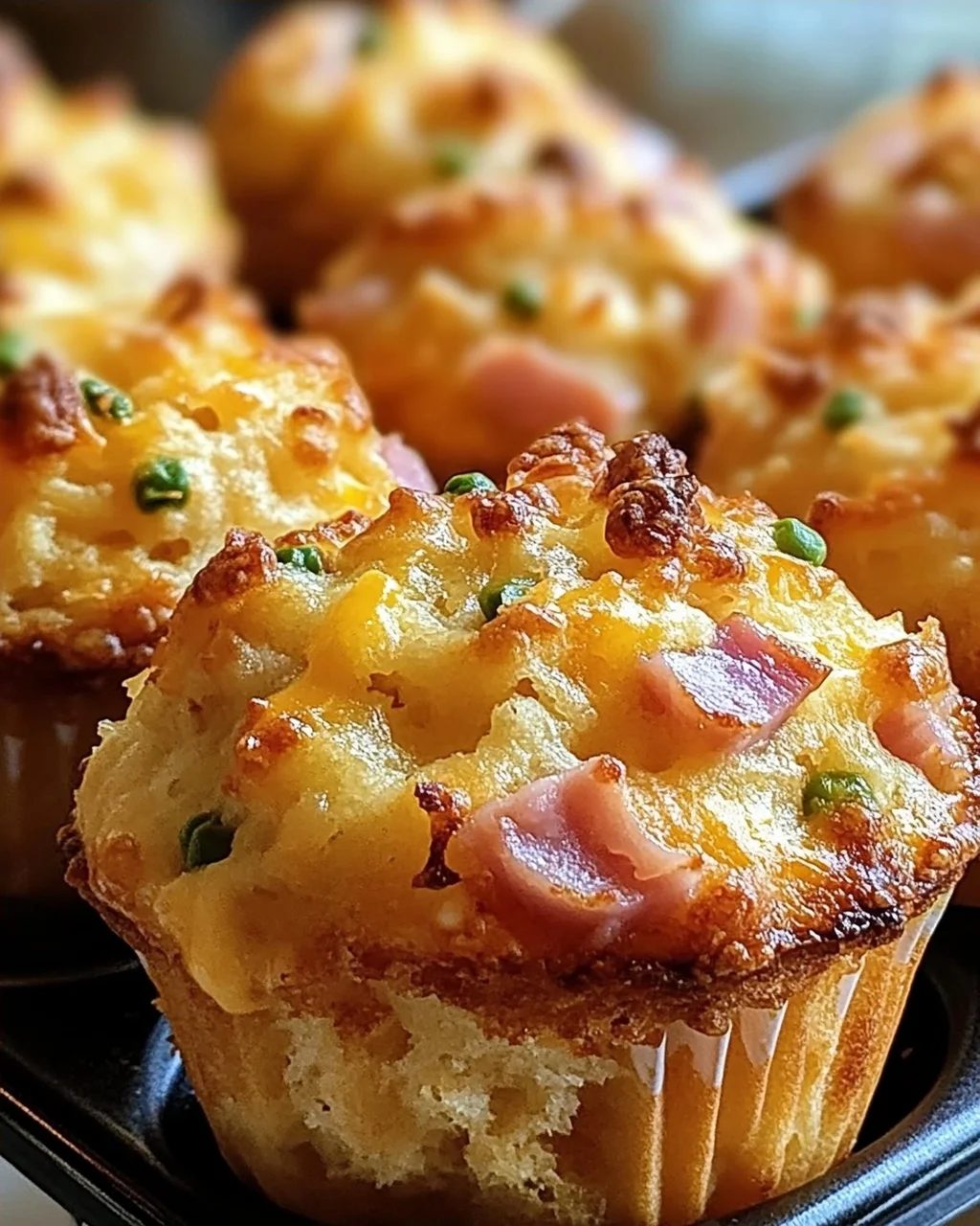 Muffins mit Putenschinken und Käse